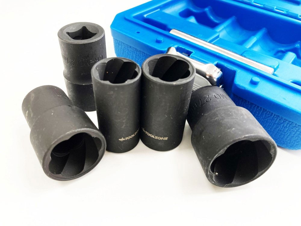 TWIST SOCKET SET 1/2 DRIVE 6 PIECES 17mm-27mm - TOOLZONE KDPSS228
