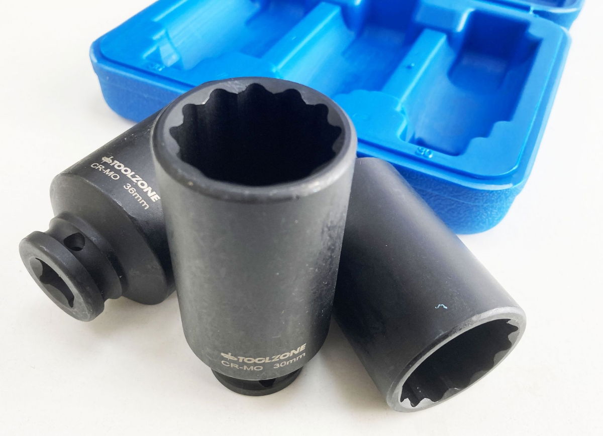 IMPACT SOCKET SET 3 PIECES 1/2 DRIVE 30mm 32mm 36mm THIN WALL BLACK FINISH - TOOLZONE KDPSS248