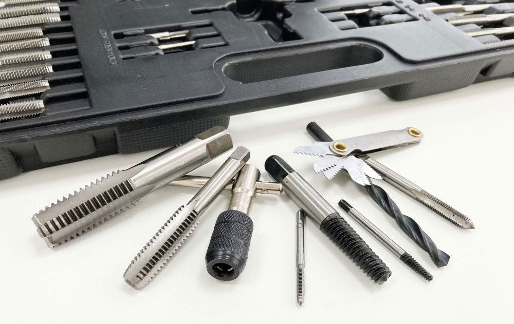TAP AND DIE SET IMPERIAL 115 PIECE WITH HOLDERS AND WRENCHES - TOOLZONE KDPTP095