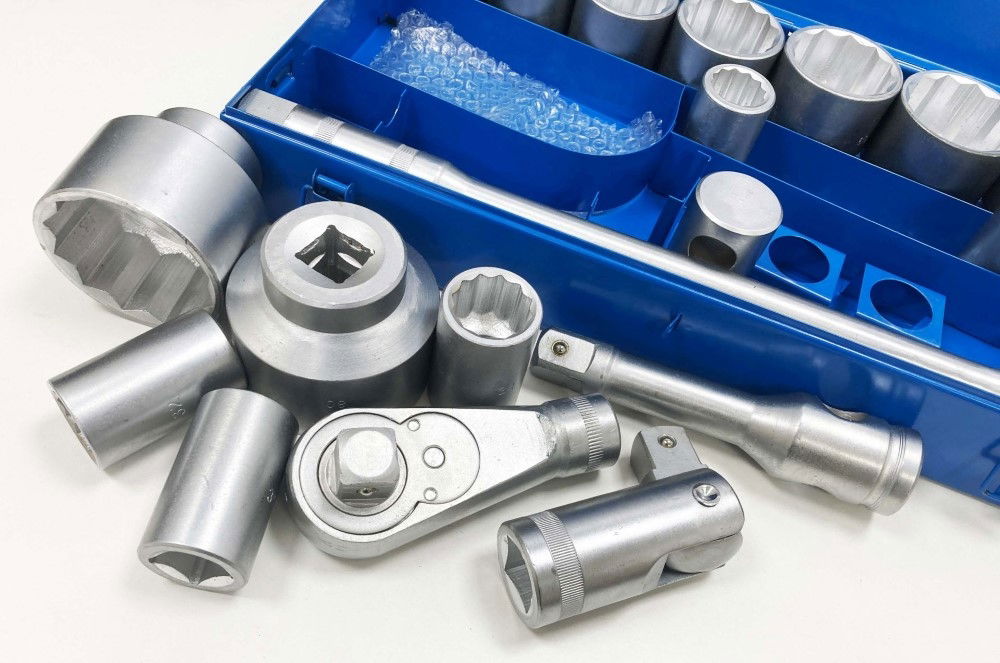 SOCKET SET 1 DRIVE 21pc 30-80mm WITH ACCESSORIES IN METAL CASE - TOOLZONE KDPSS020