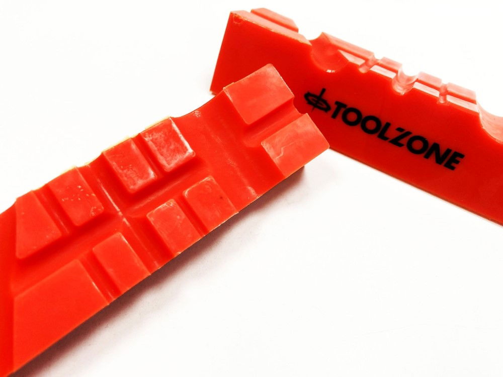 MAGNETIC SOFT VICE JAWS 4 TPU MULTI GROOVE NON-MARKING - TOOLZONE KDPVC047