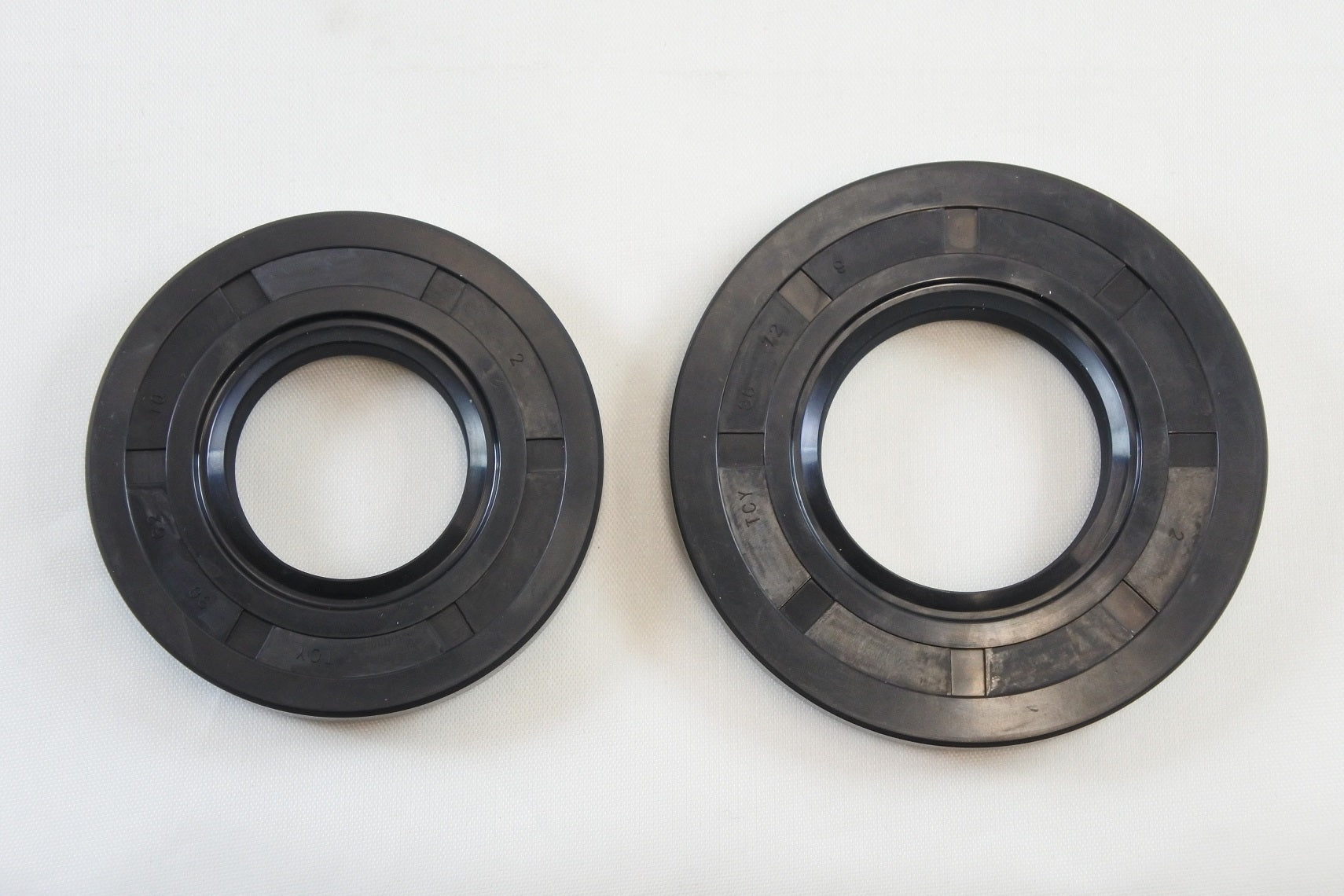 MAIN SEAL KIT 72-75 KAWASAKI H2 750 SEALS ONLY VINTCO KMB013