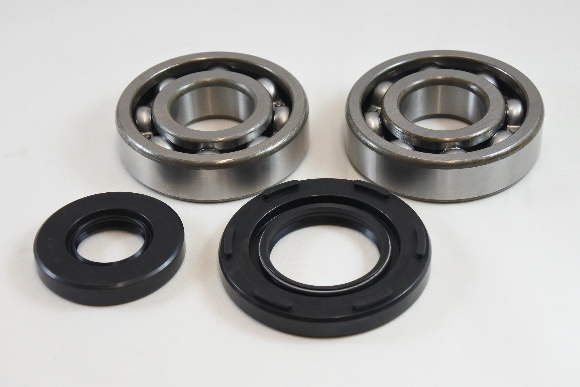 MAIN BEARING AND SEAL KIT 76-78 SUZUKI RM 370 400 VINTCO KMB021