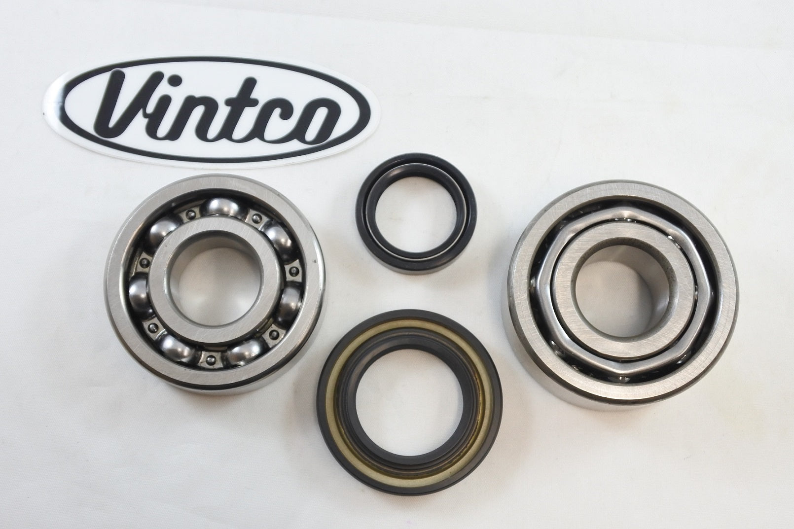 MAIN BEARING AND SEAL KIT 72-75 MAICO 250 400 440 VINTCO KMB026