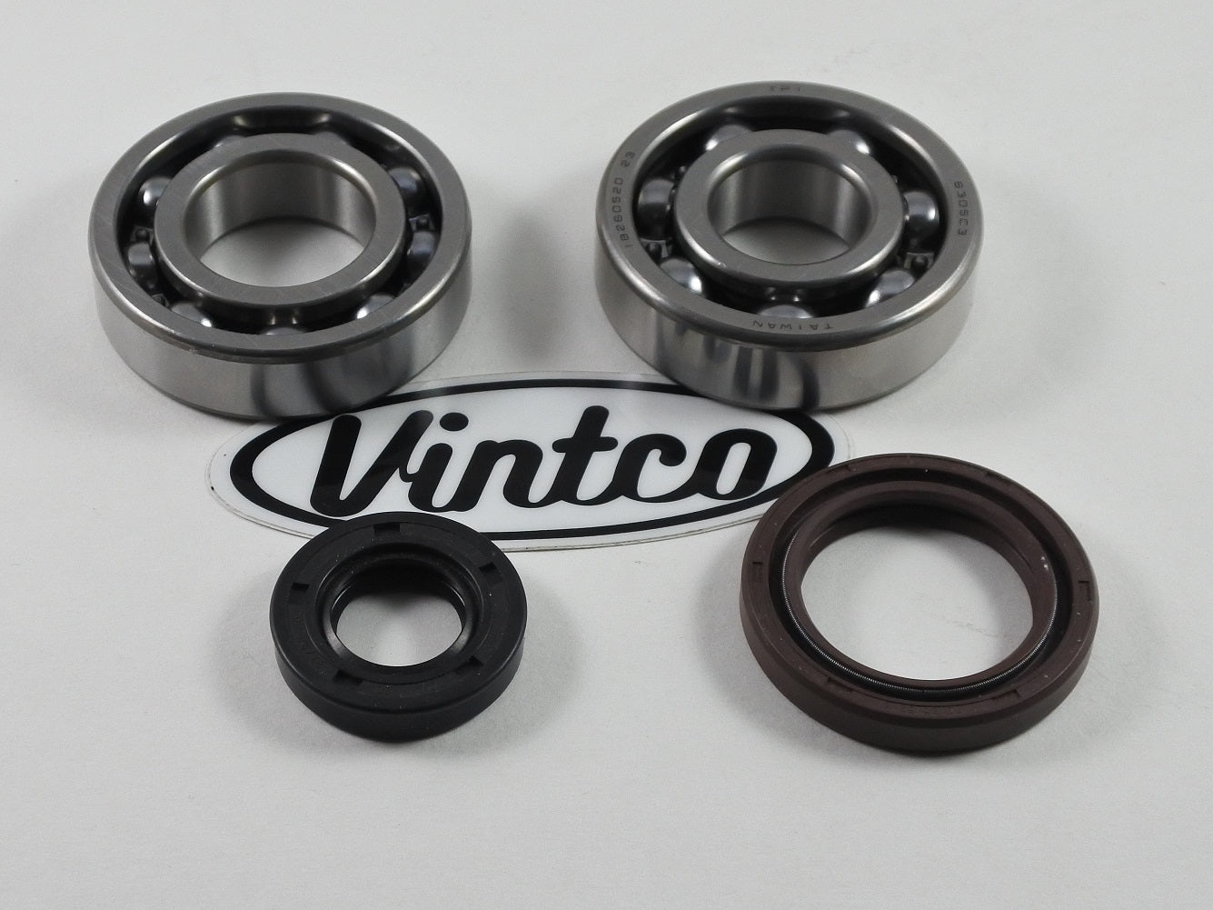 MAIN BEARING AND SEAL KIT 82-85 SUZUKI RM 250 VINTCO KMB039