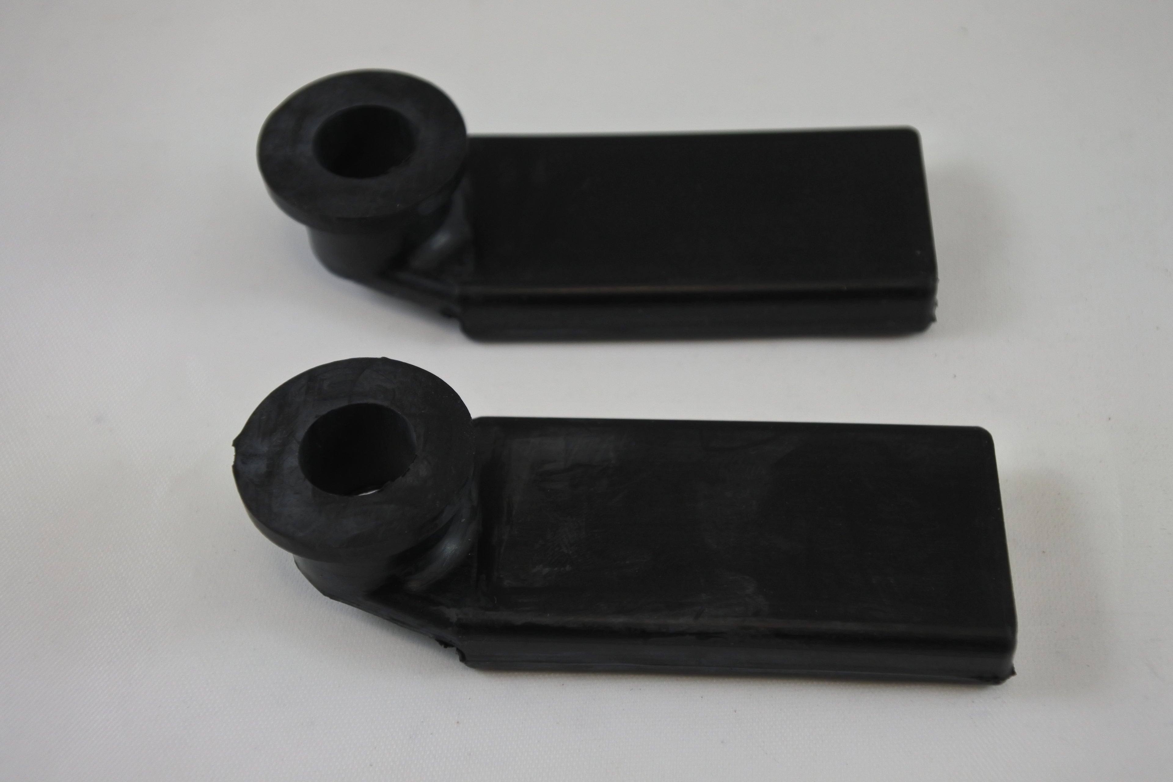 CHAIN GUIDE PROTECTOR 71-73 OSSA PIONEER SDR STILETTO TT 175 250 VINTCO OW-123-483