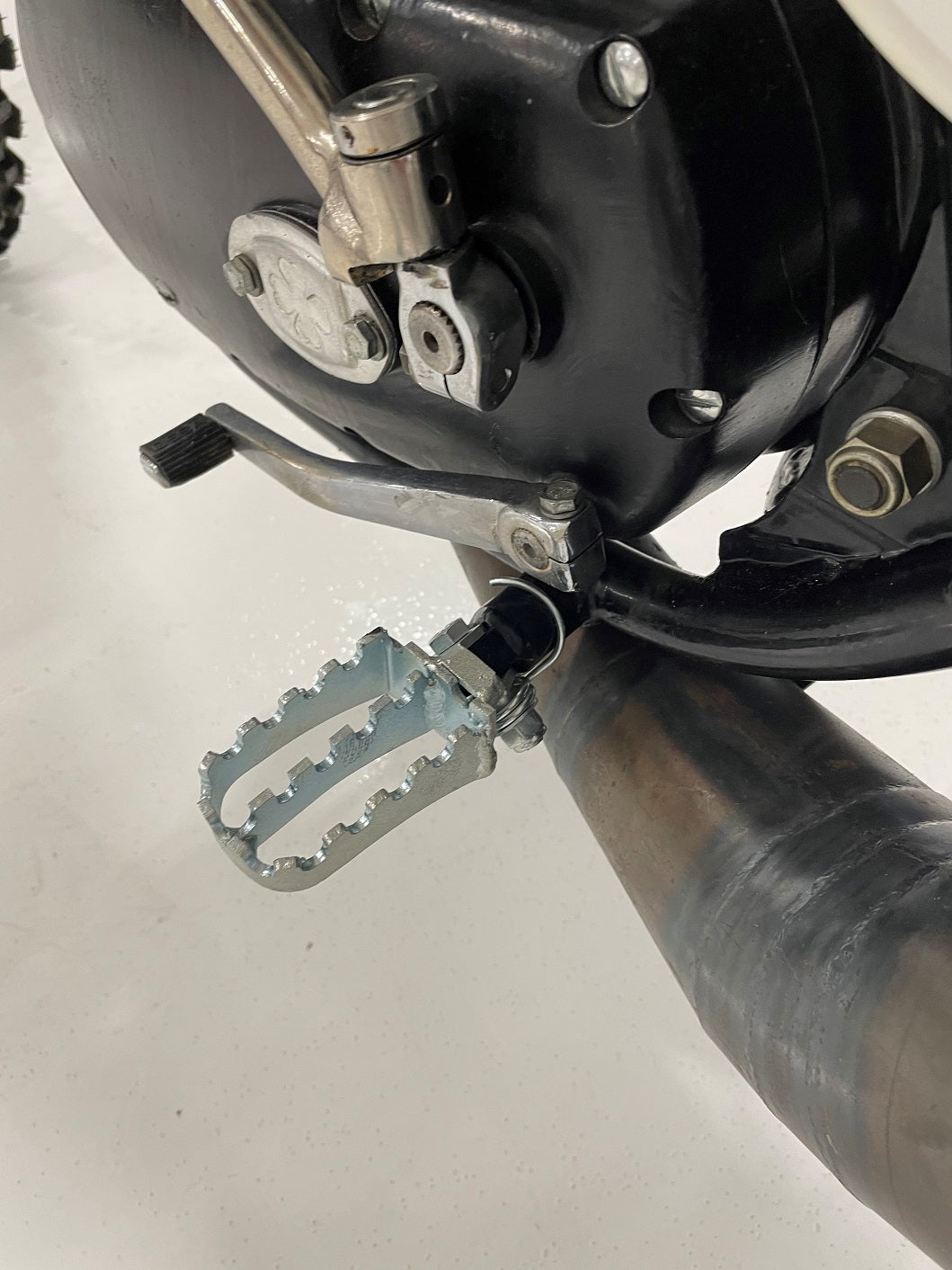 FOOT PEG SET OSSA VINTCO OW-FP001