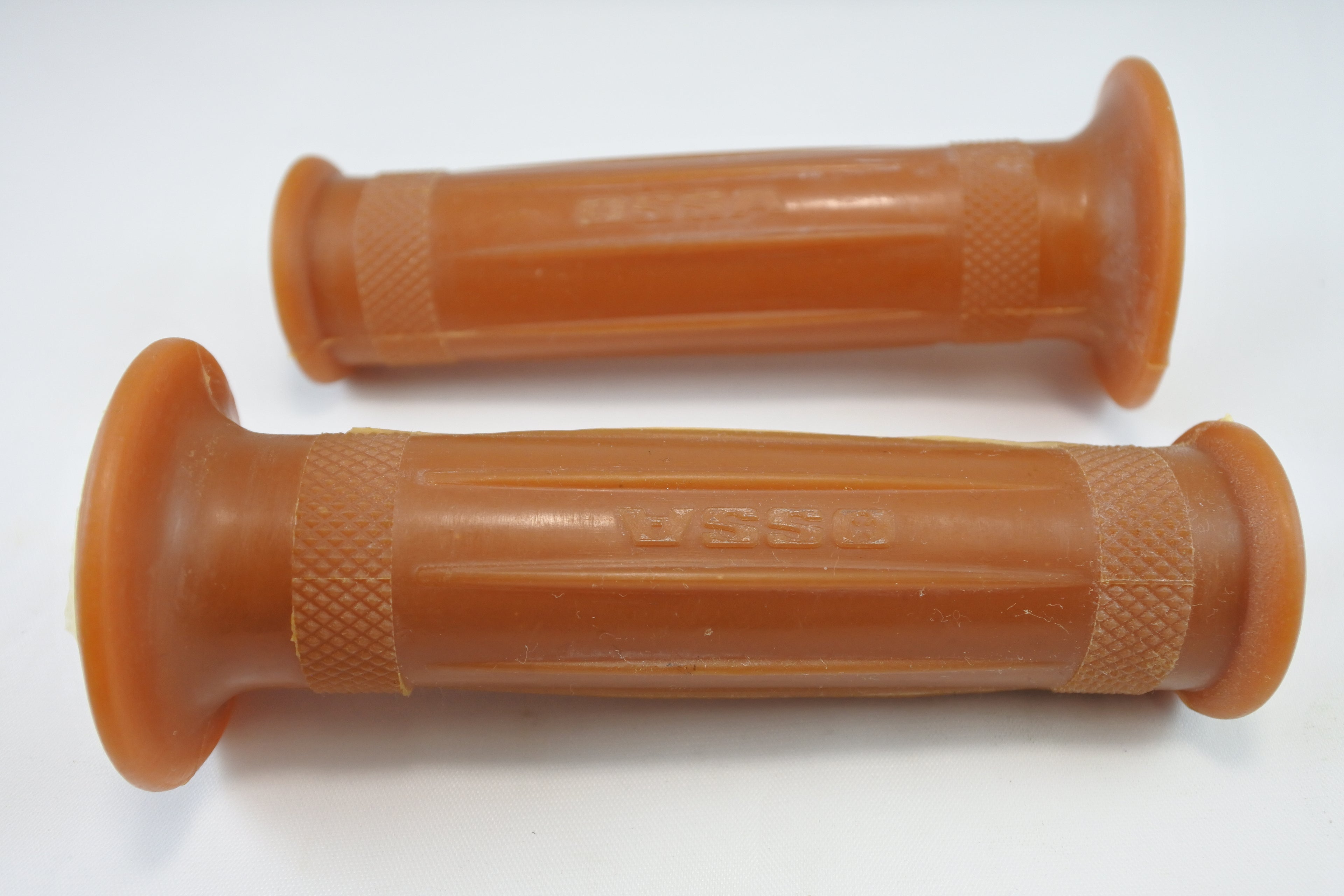 GRIP KIT 74-78 OSSA PHANTOM SUPER PIONEER ISDT 125 175 250 350 VINTCO OW-GK-003
