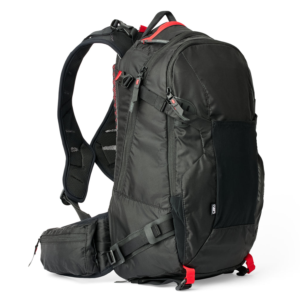 VST 25L ZIPPERED Daypack Backpack - Black - USWE 5225080001